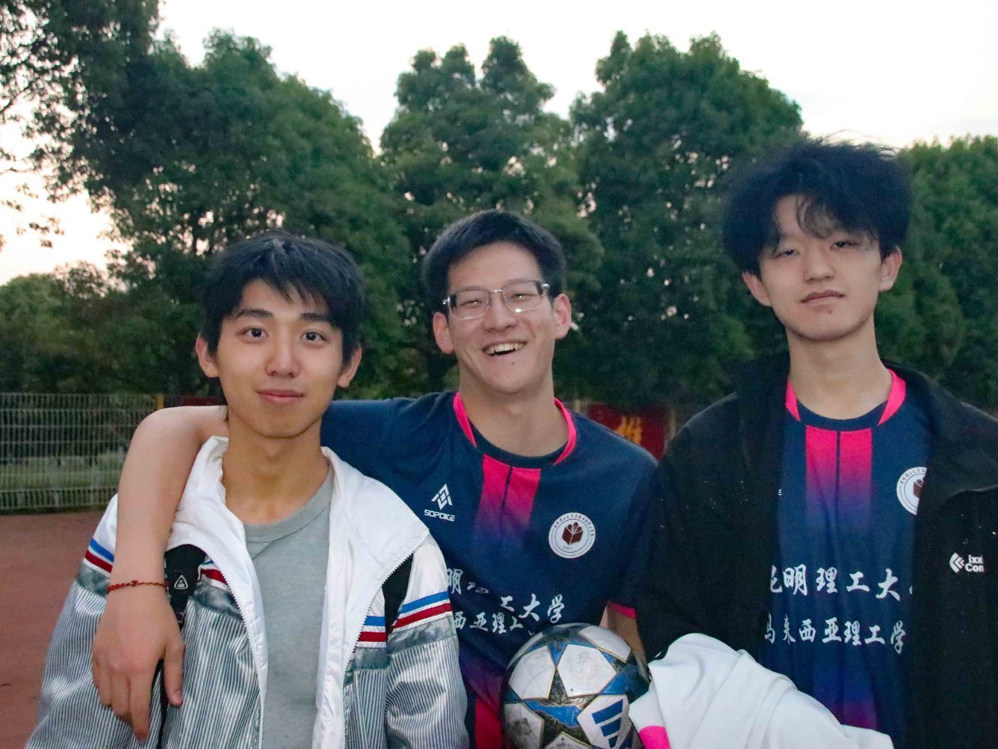 足球2.jpg